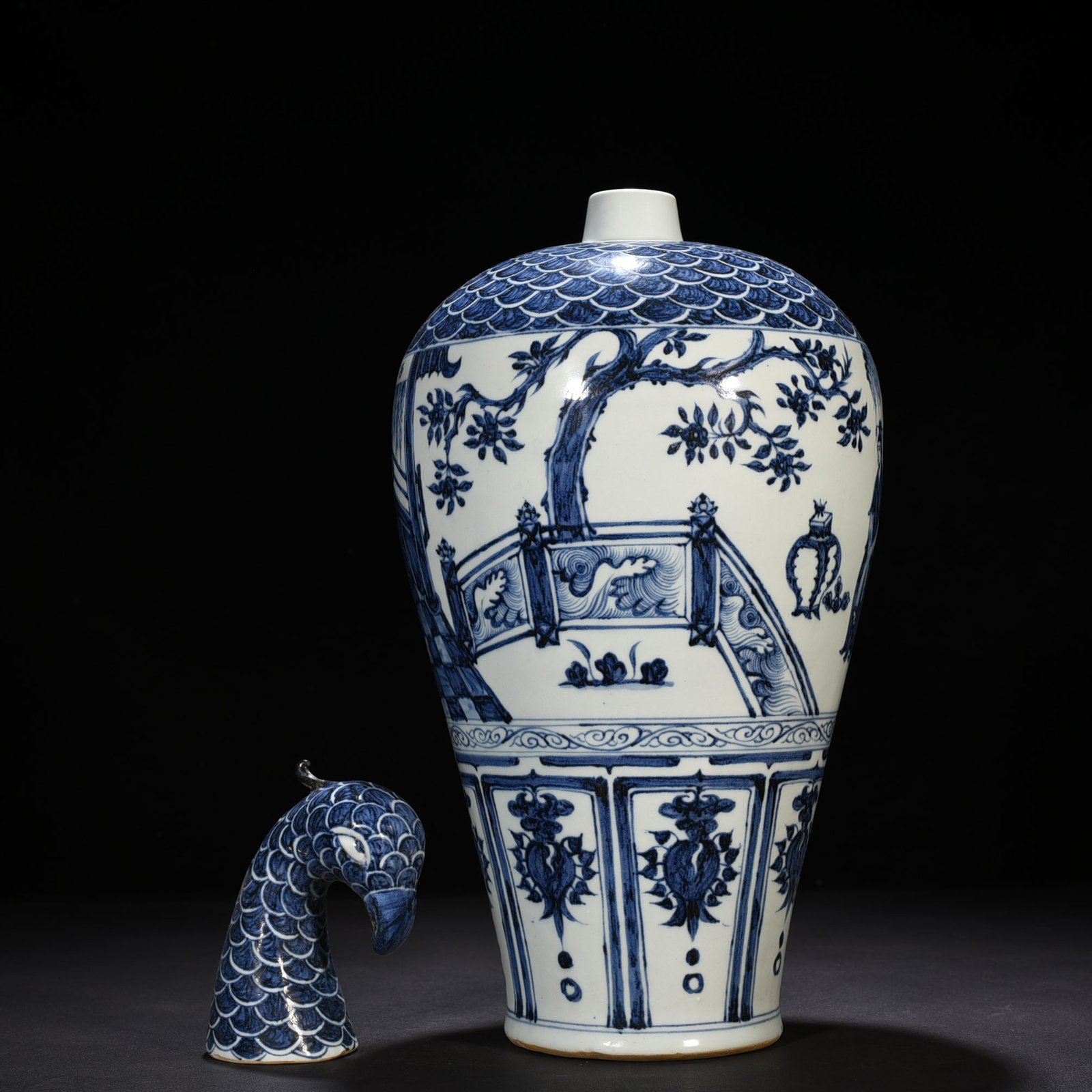 Yuan Dynasty blue and white plum vase with phoenix head pattern