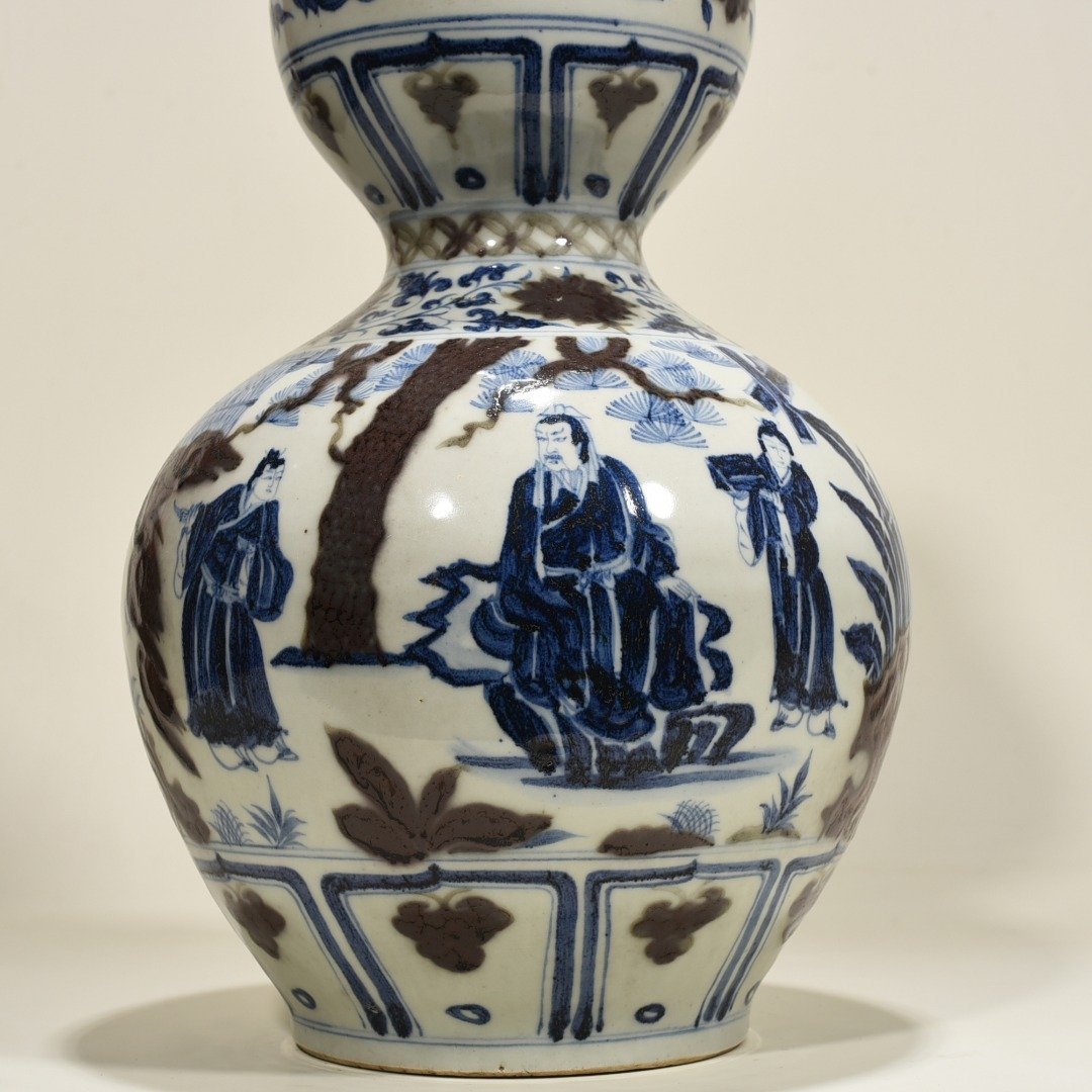 Yuan Dynasty blue and white underglaze red gourd vase with three-story thatched cottage character pattern