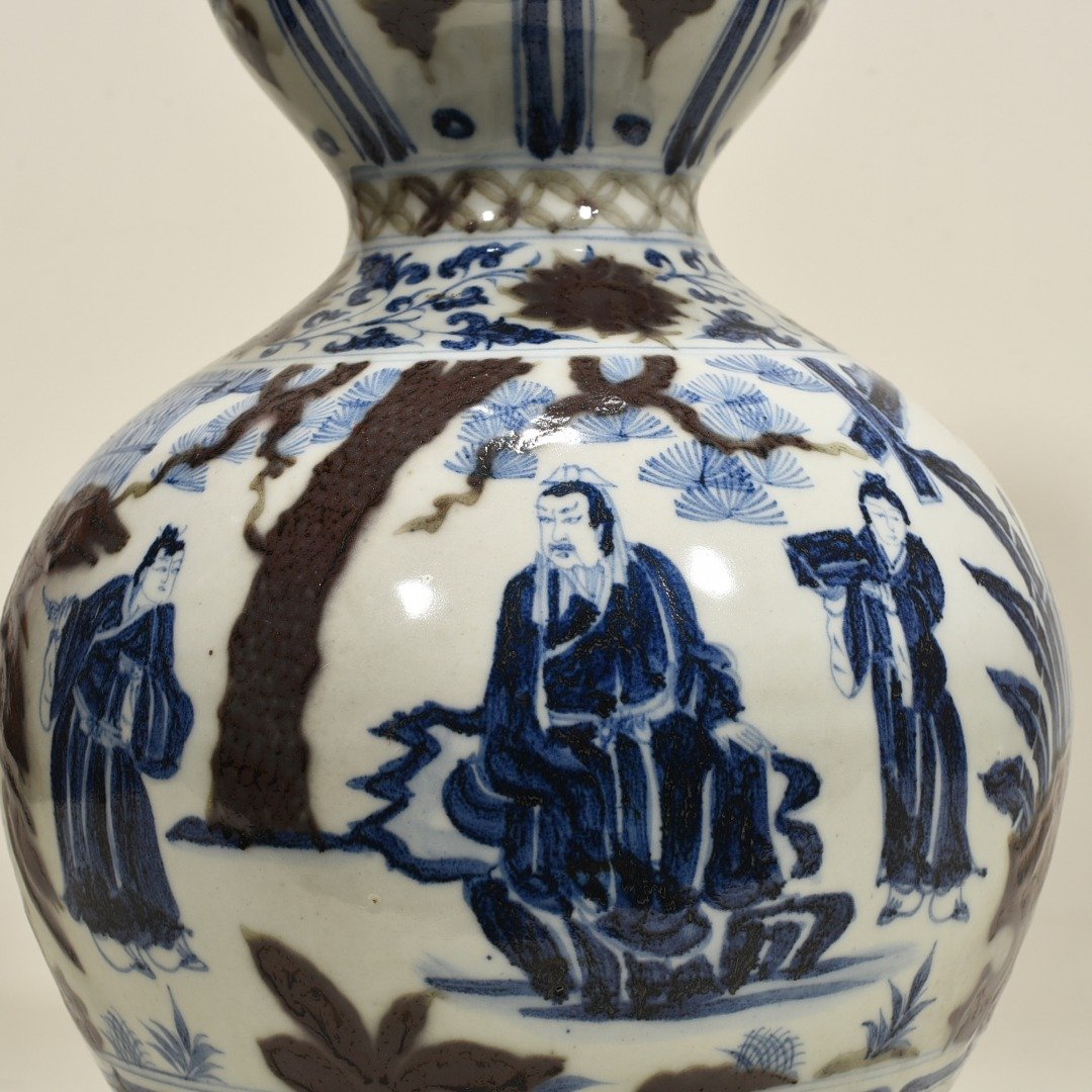 Yuan Dynasty blue and white underglaze red gourd vase with three-story thatched cottage character pattern