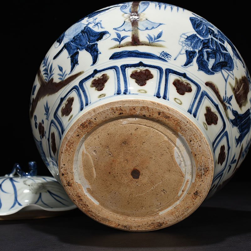 Yuan Dynasty blue and white underglaze red Zhou Yafu Xiliuying character story pattern lotus leaf jar