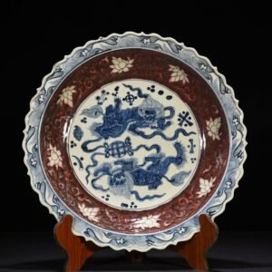 Yuan Dynasty blue and white underglaze red lion rolled hydrangea pattern rhombus edge folding plate