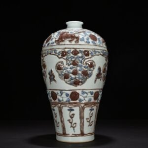 Yuan Dynasty blue and white underglaze red plastic plum vase with four seasons flower pattern