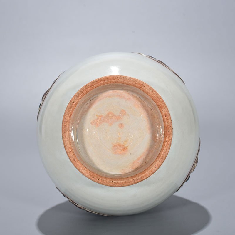 Yuan Dynasty blue and white underglaze red jade pot and spring vase with four seasons flower pattern
