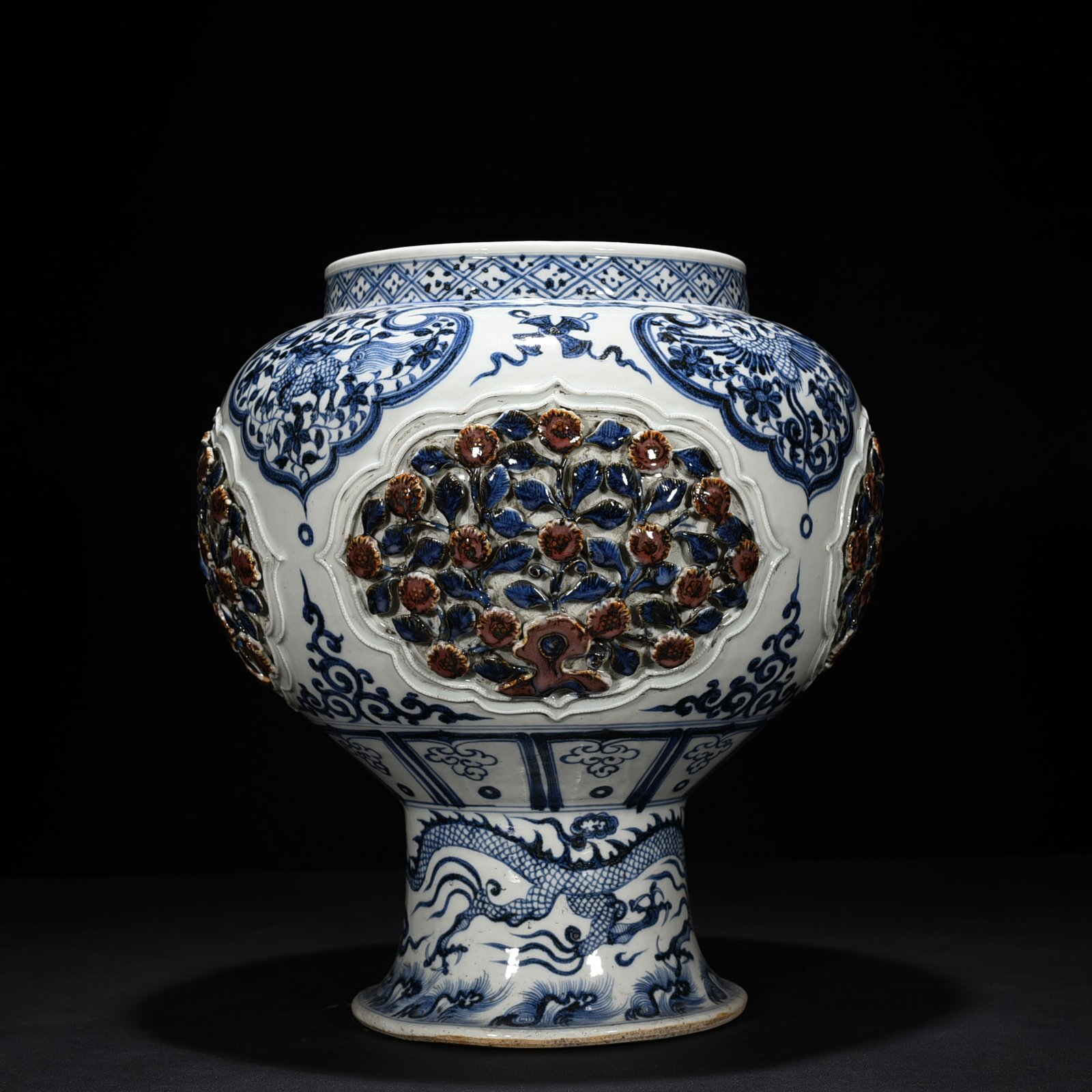 Yuan Dynasty blue and white underglaze red plastic four-series flower pattern tall jar
