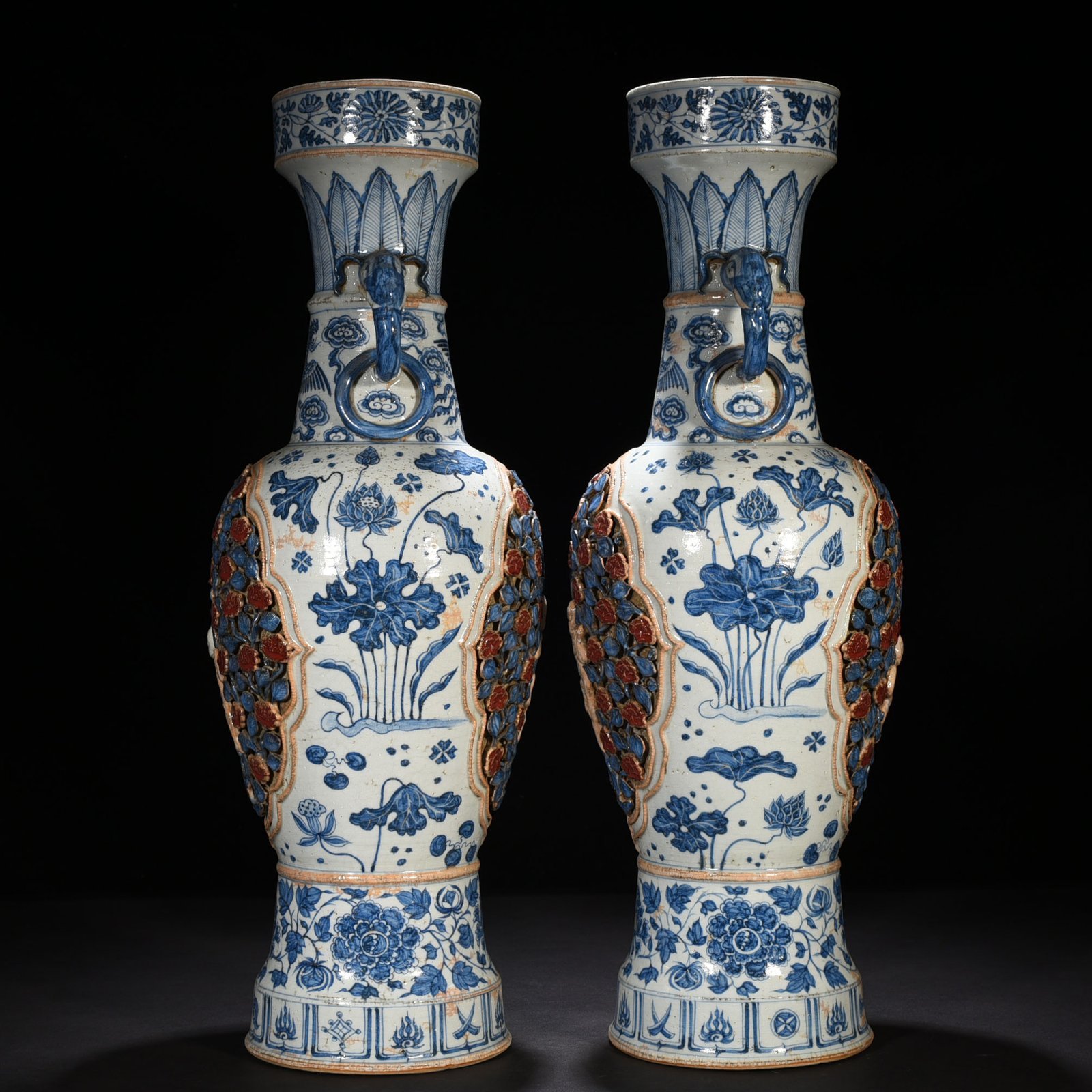 Yuan Dynasty blue and white underglaze red plastic panzhi doll pattern elephant ear vase