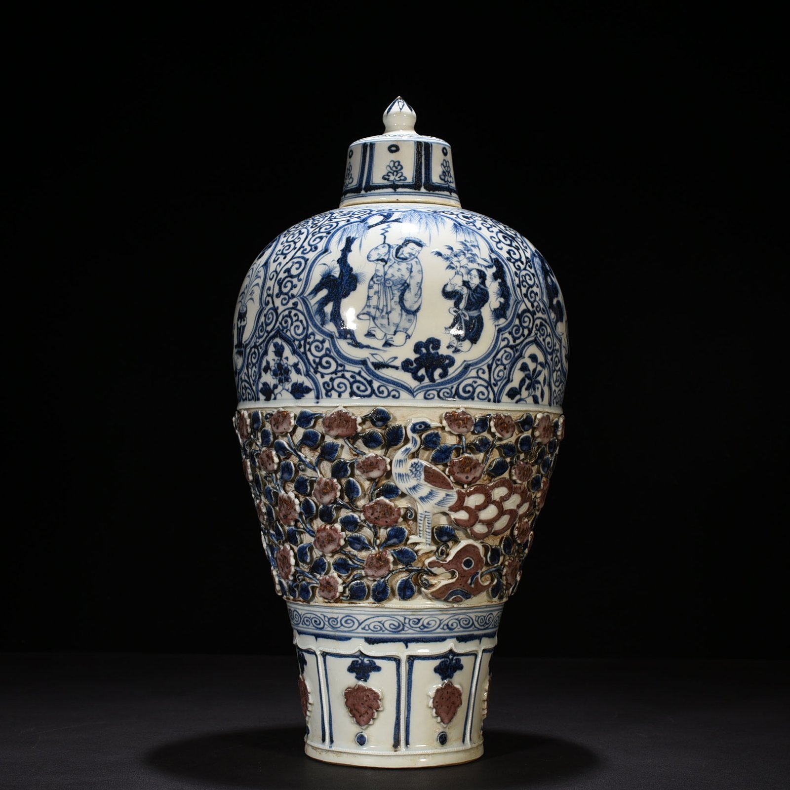 Yuan Dyansty blue and white underglaze red plastic flower vase with four love figures pattern