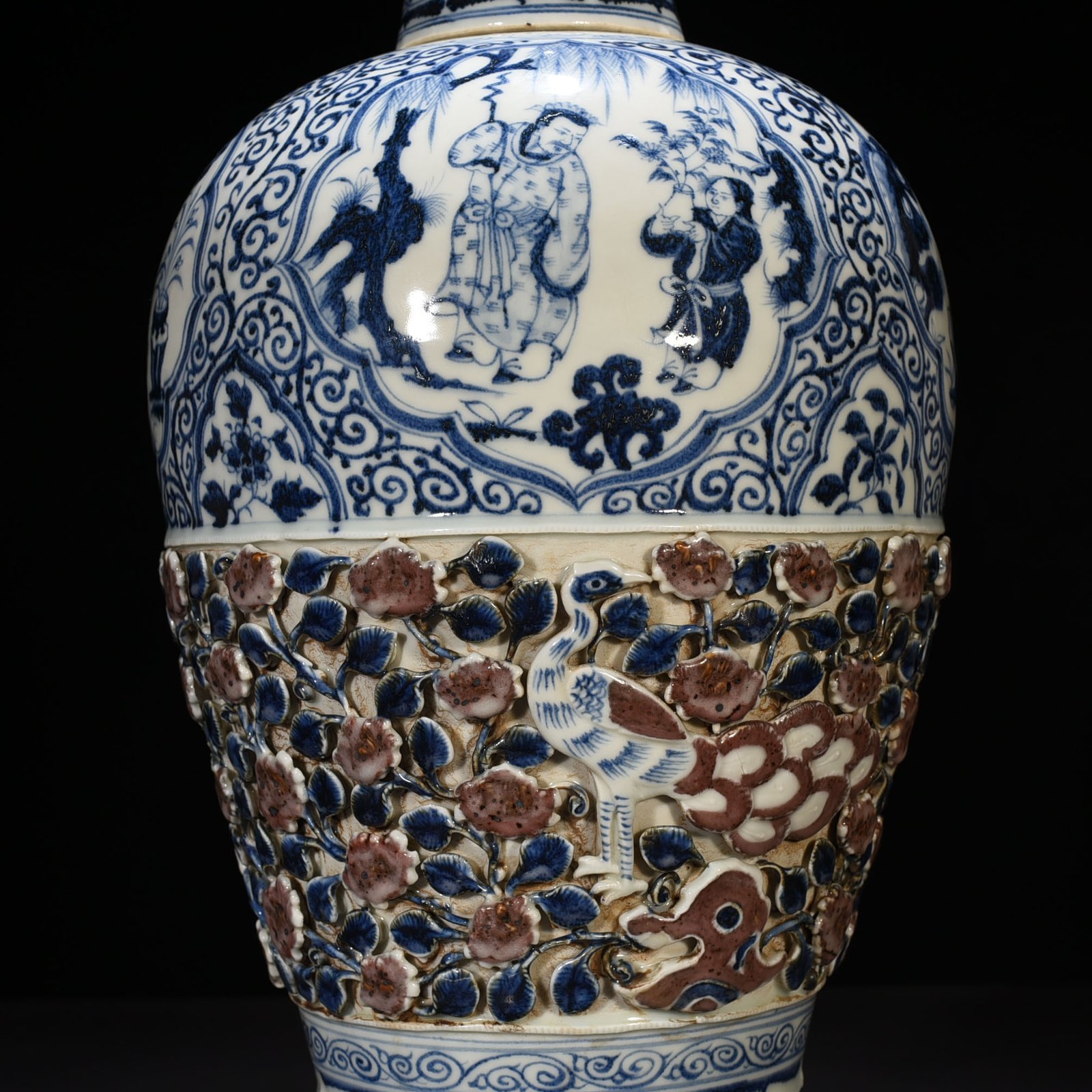 Yuan Dyansty blue and white underglaze red plastic flower vase with four love figures pattern