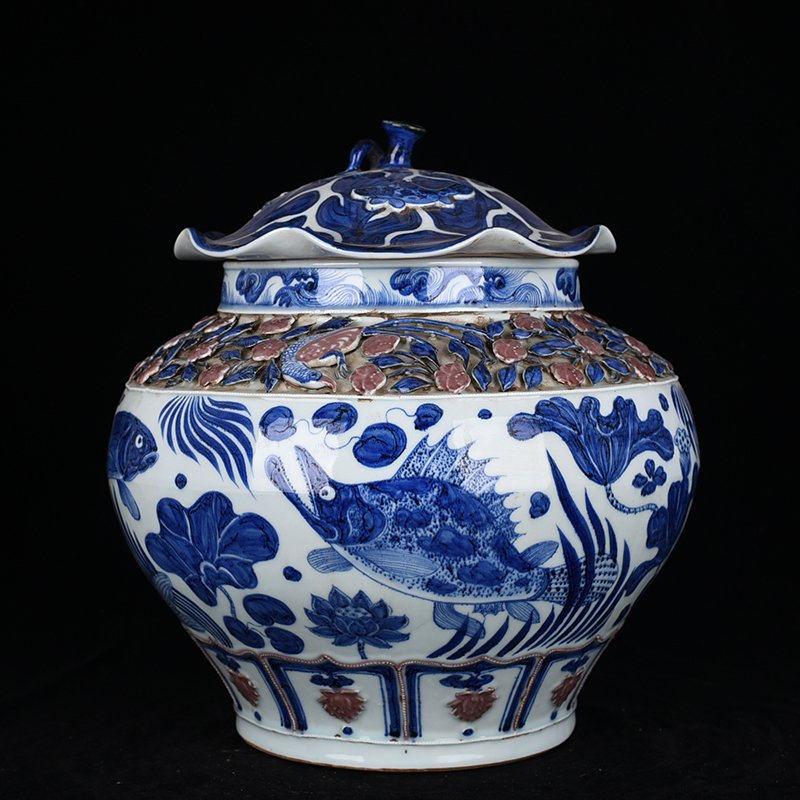 uan Dynasty blue and white underglaze red fish and algae pattern lotus leaf jar