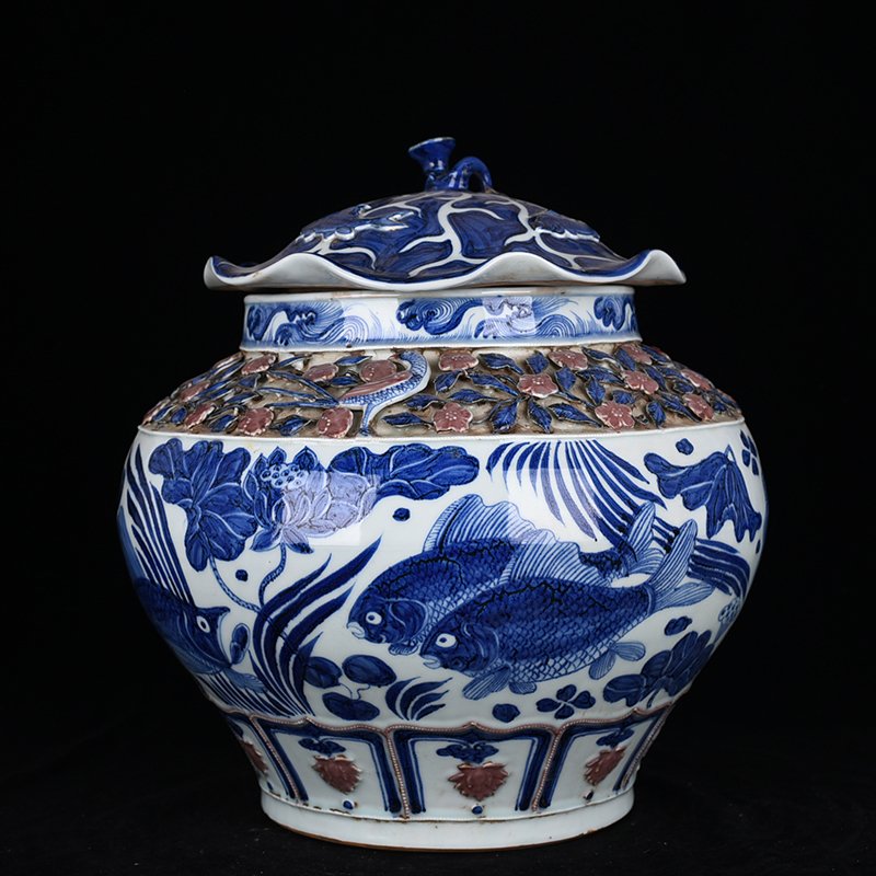 uan Dynasty blue and white underglaze red fish and algae pattern lotus leaf jar