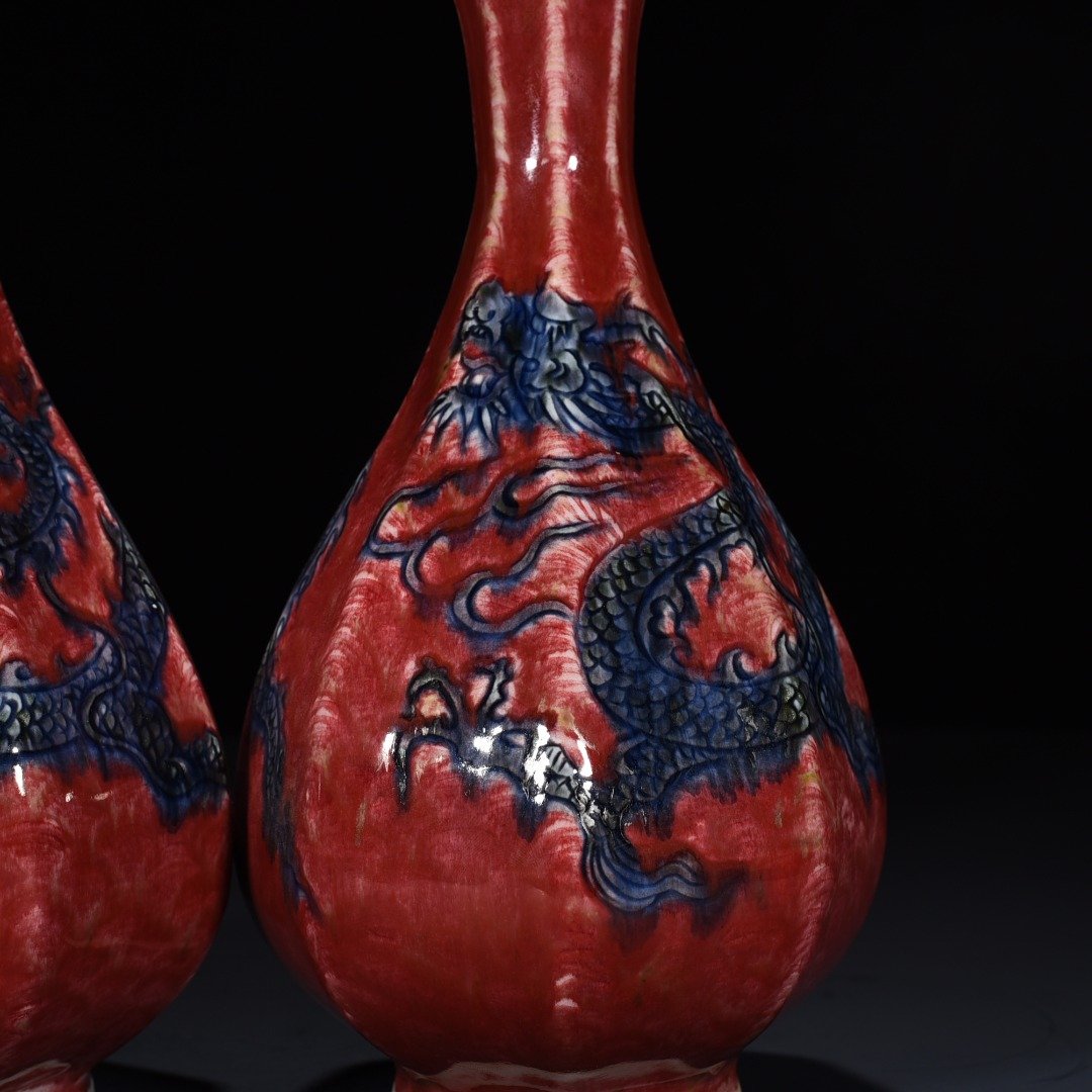 Yuan Dynasty blue and red underglaze red dragon pattern octagonal jade pot spring vase