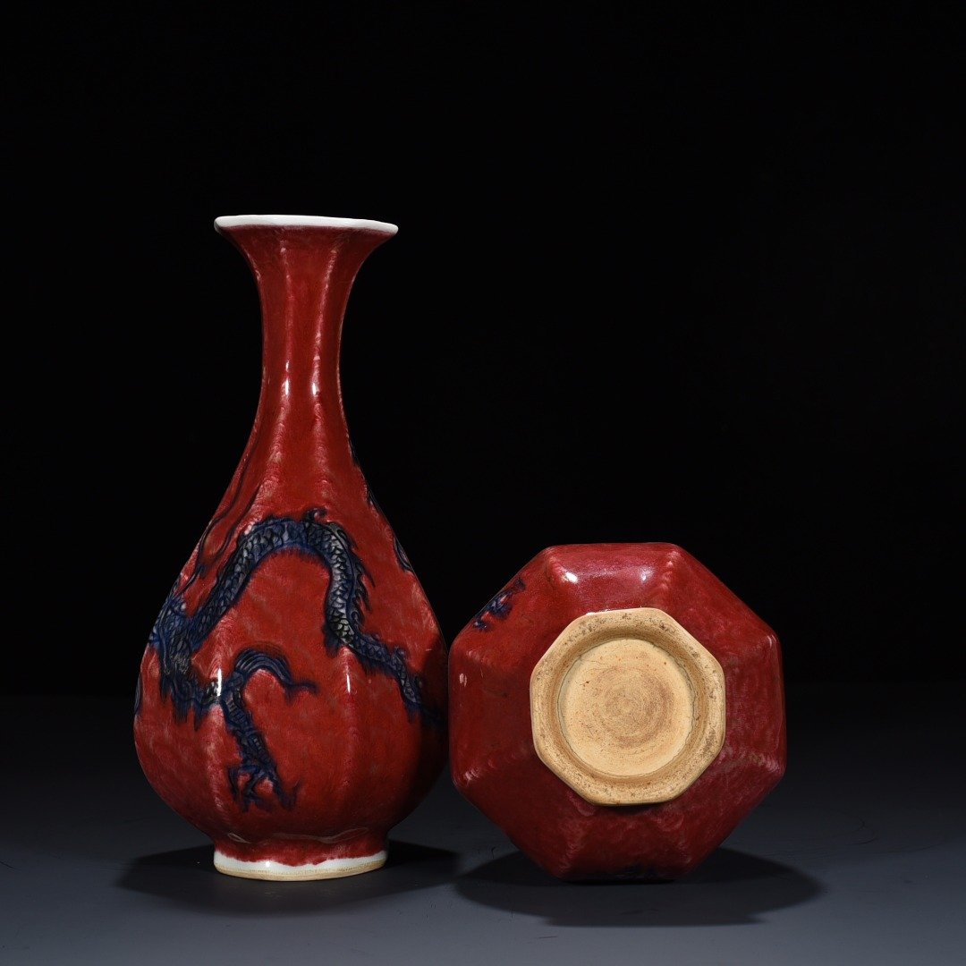 Yuan Dynasty blue and red underglaze red dragon pattern octagonal jade pot spring vase