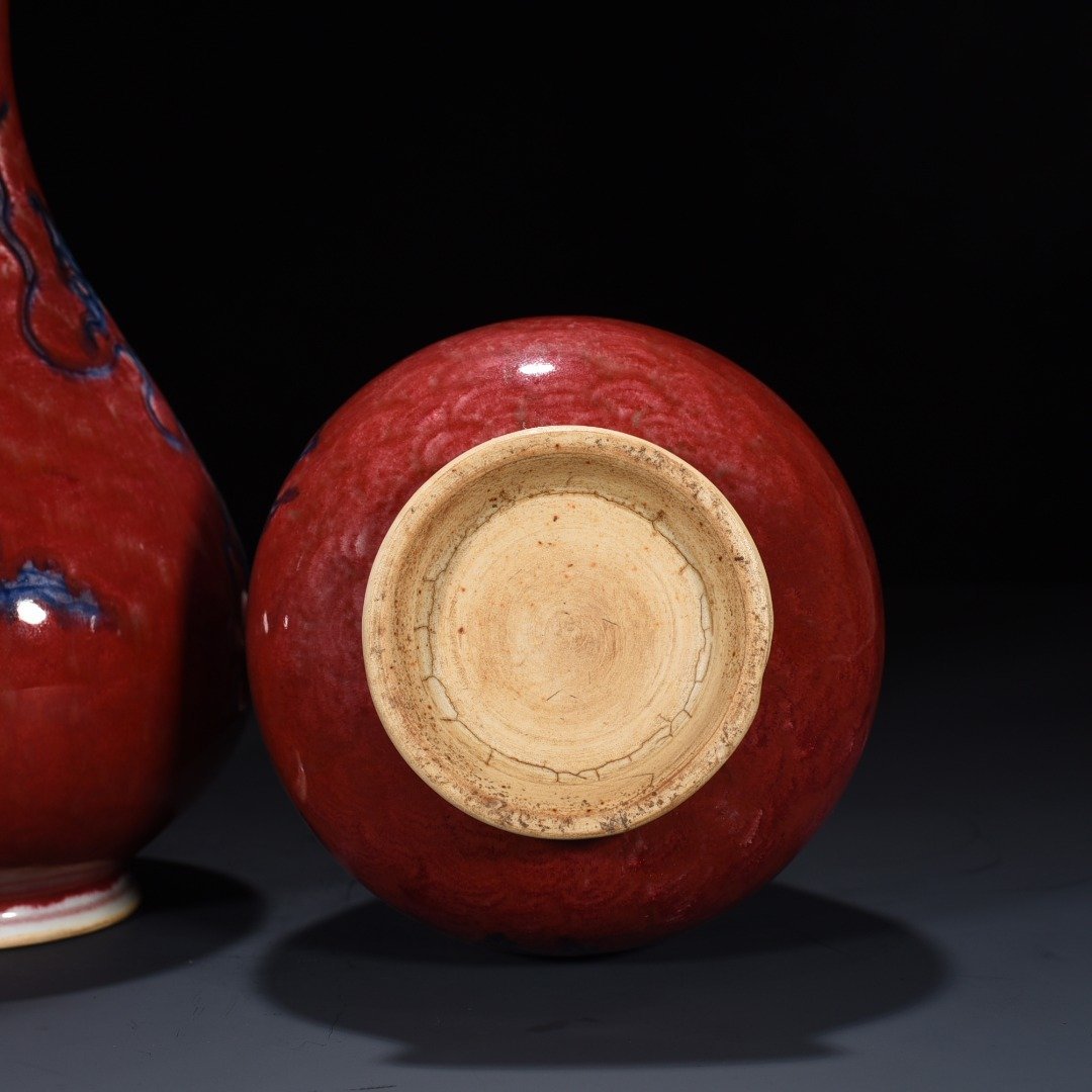 Yuan Dynasty blue and red underglaze red dragon jade pot spring vase