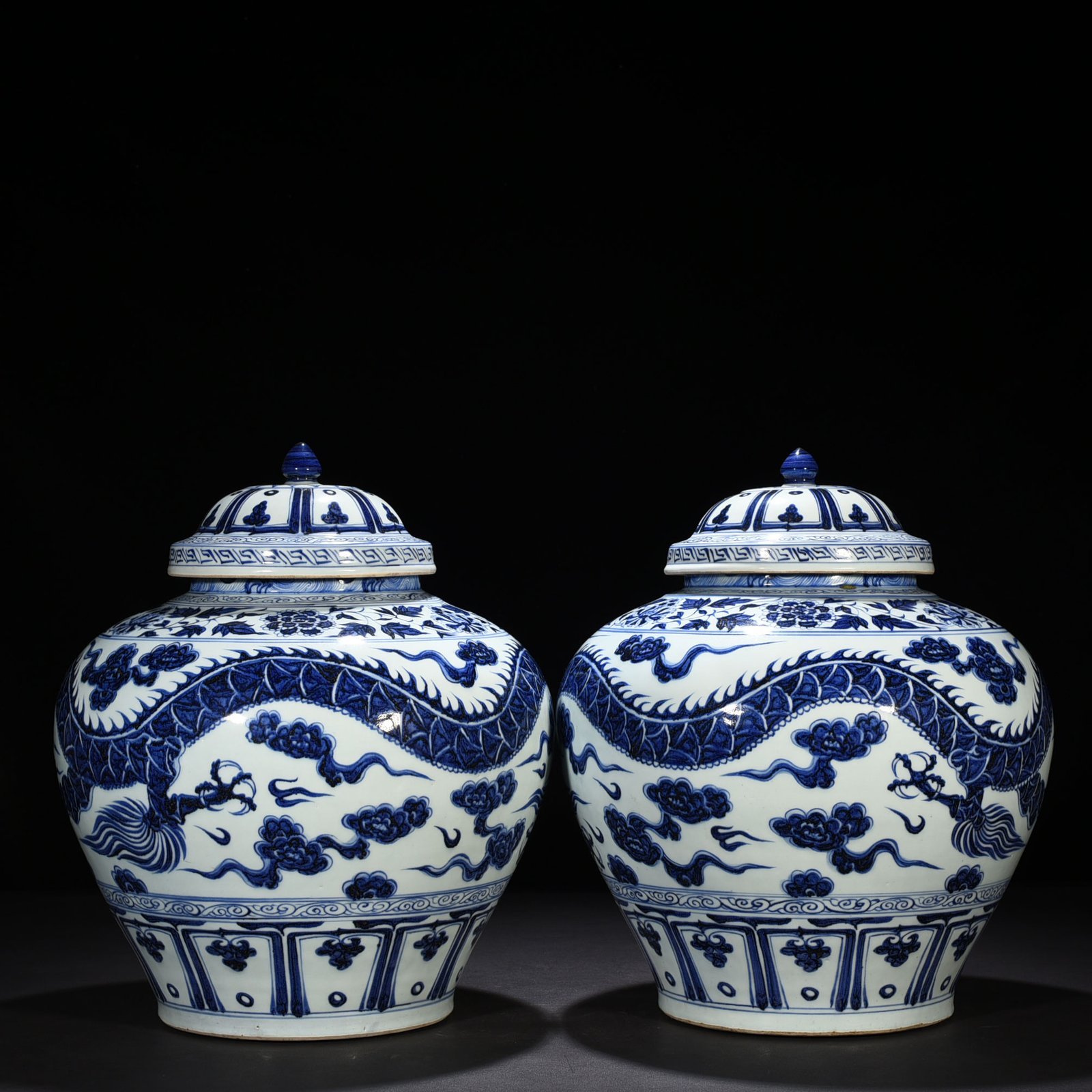 Yuan Dynasty blue and white inscribed Yunlong covered jar