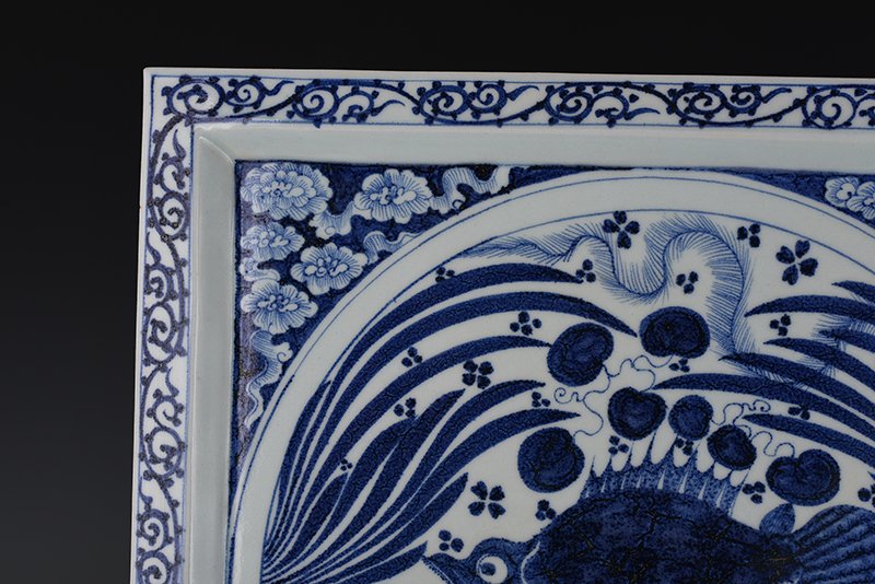 Yuan Dynasty blue and white fish and algae pattern square tea tray