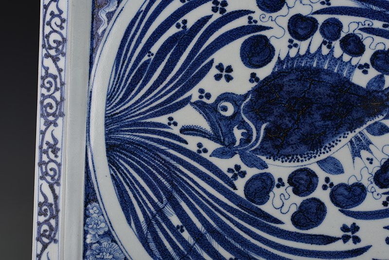 Yuan Dynasty blue and white fish and algae pattern square tea tray