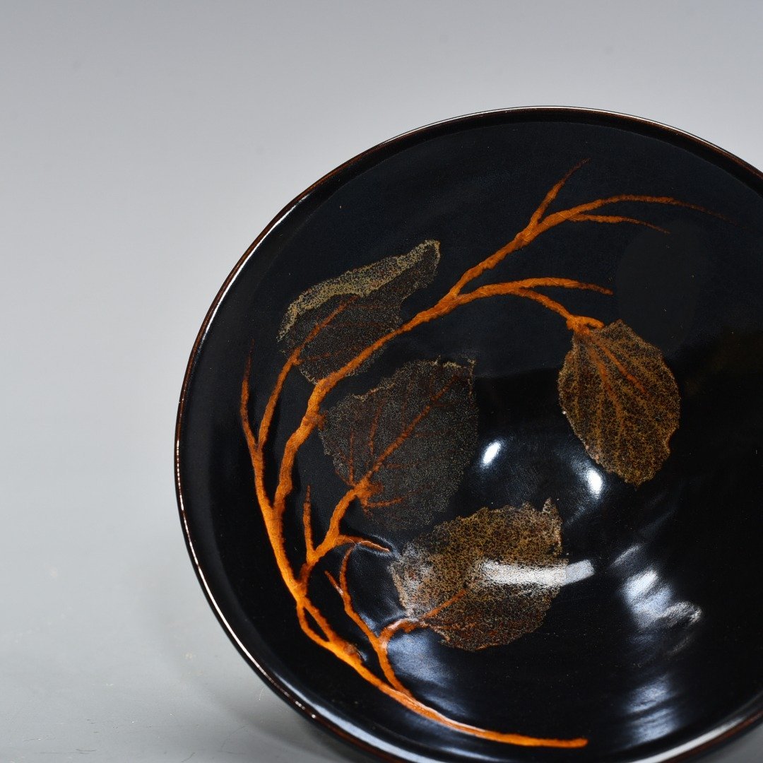 Song Dynasty Jizhou kiln wood leaf bowl and bamboo hat bowl real leaf seven