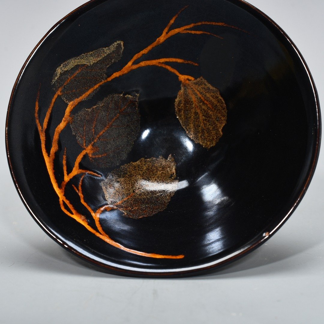 Song Dynasty Jizhou kiln wood leaf bowl and bamboo hat bowl real leaf seven