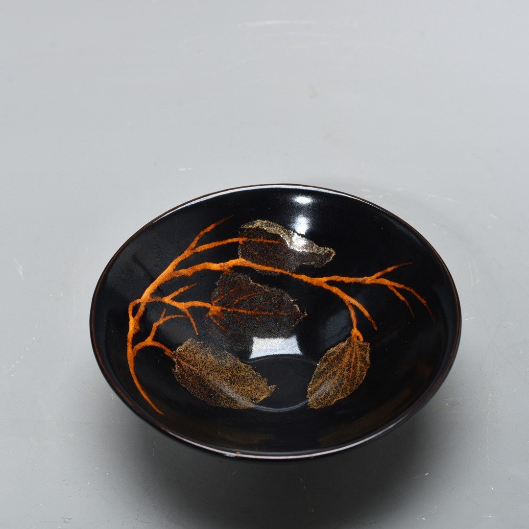 Song Dynasty Jizhou kiln wood leaf bowl and bamboo hat bowl real leaf seven