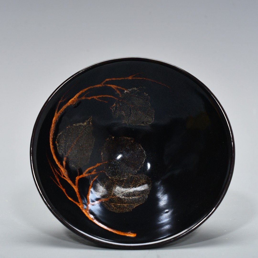 Song Dynasty Jizhou kiln wood leaf bowl and bamboo hat bowl real leaf eight