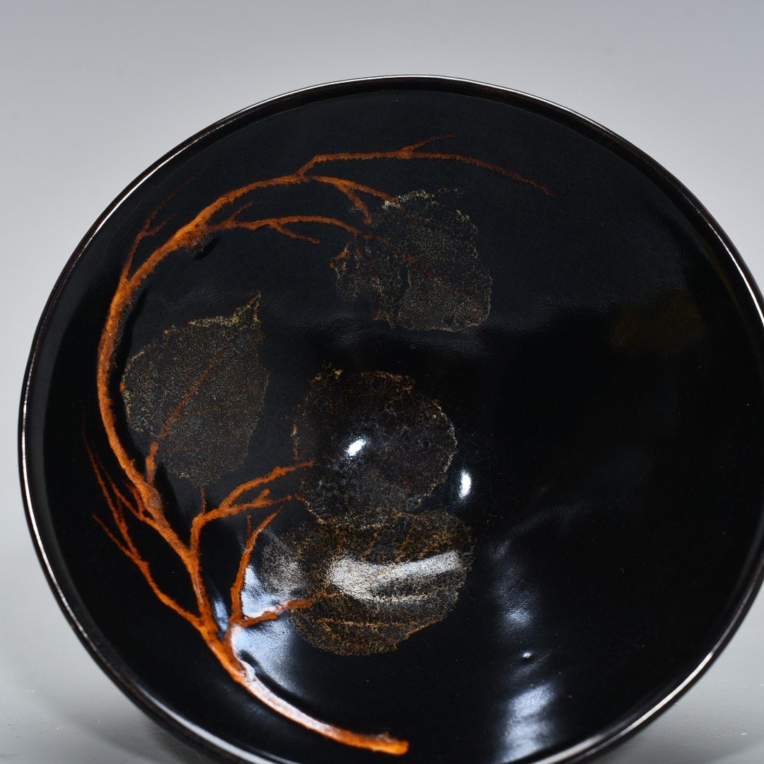Song Dynasty Jizhou kiln wood leaf bowl and bamboo hat bowl real leaf eight