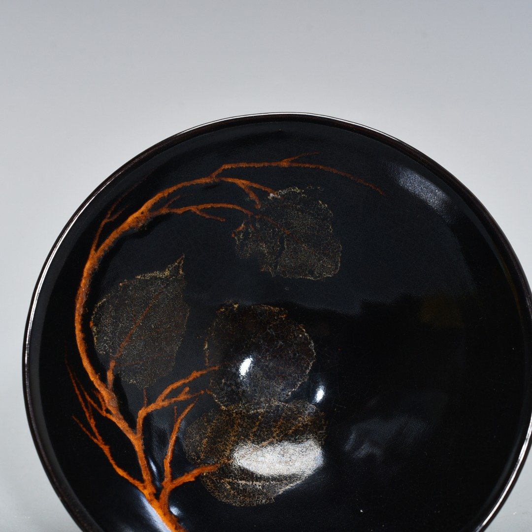 Song Dynasty Jizhou kiln wood leaf bowl and bamboo hat bowl real leaf eight