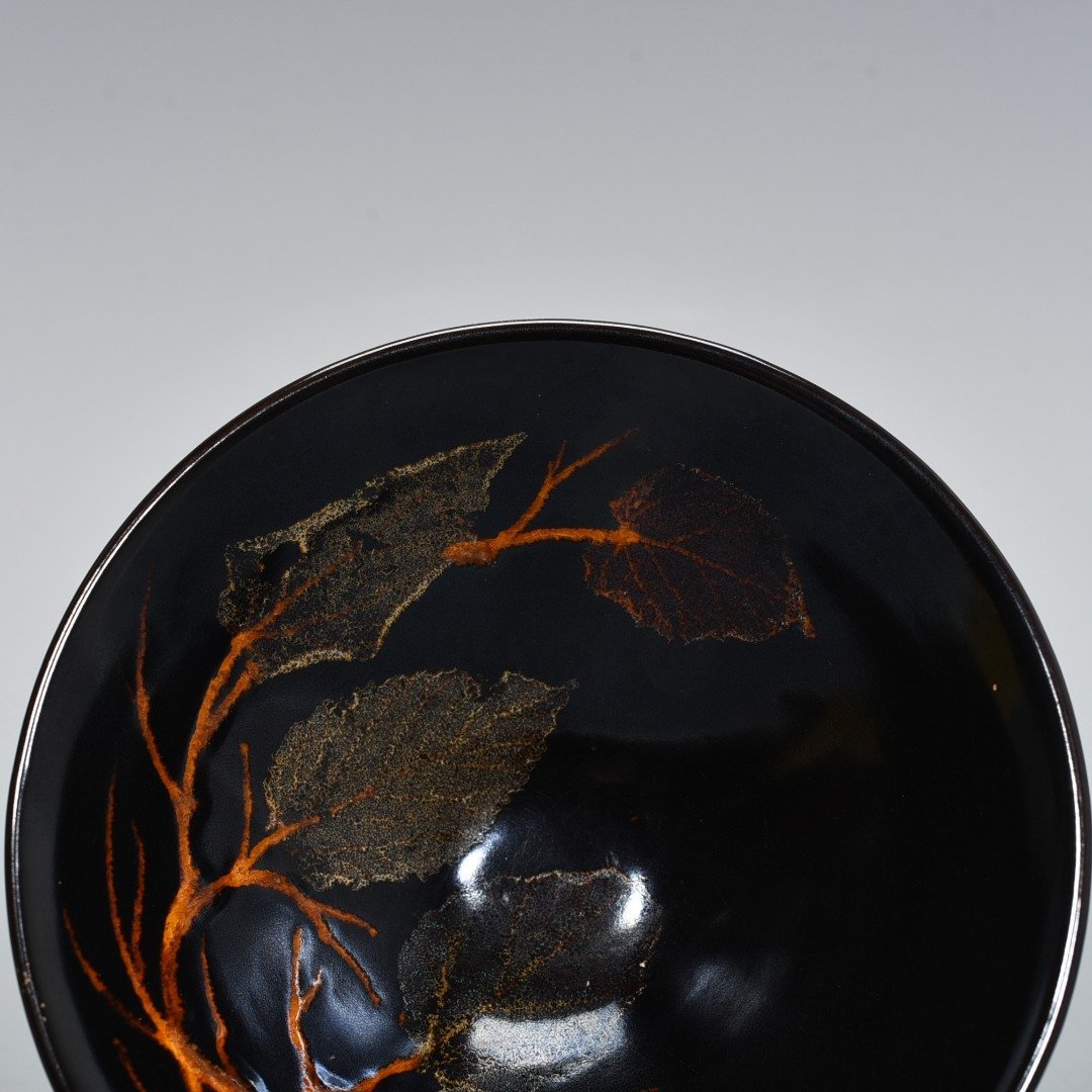 Song Dynasty Jizhou kiln wood leaf bowl and bamboo hat bowl real leaf six