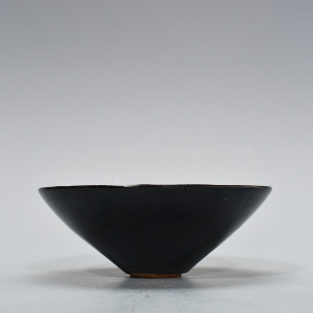 Song Dynasty Jizhou kiln wood leaf bowl and bamboo hat bowl real leaf six