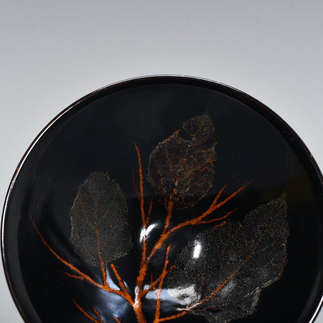 Song Dynasty Jizhou kiln wood leaf bowl and bamboo hat bowl real leaf ten
