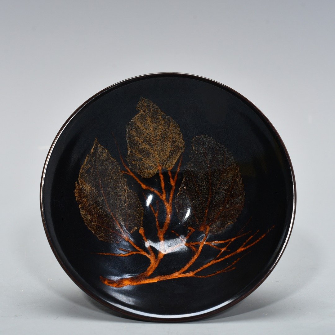 Song Dynasty Jizhou kiln wood leaf bowl and bamboo hat bowl real leaf eleven