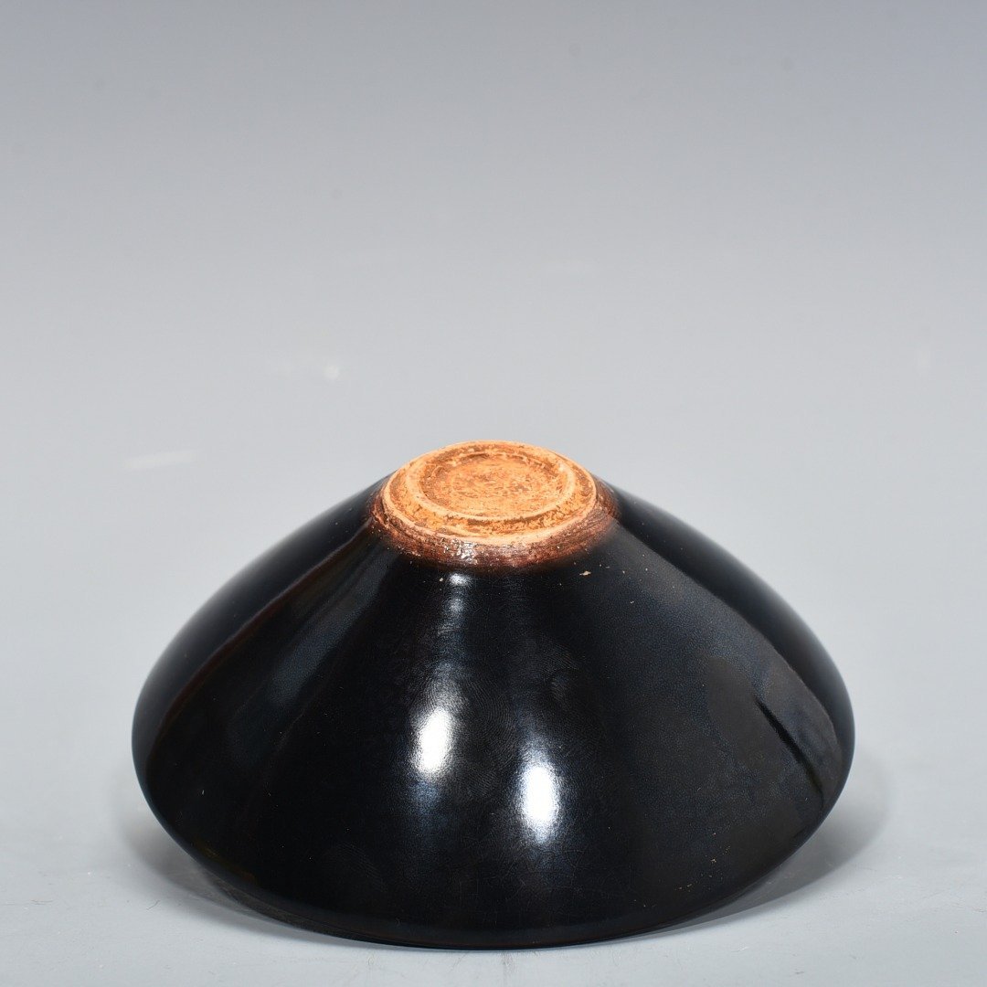 Song Dynasty Jizhou kiln wood leaf bowl and bamboo hat bowl real leaf eleven