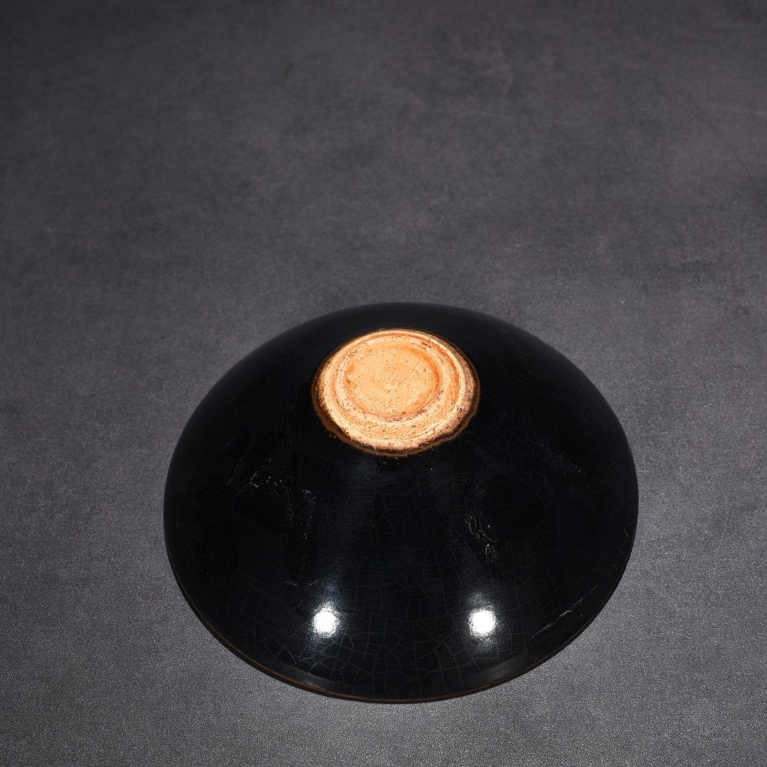 Song Dynasty Jizhou kiln wood leaf bowl and bamboo hat bowl