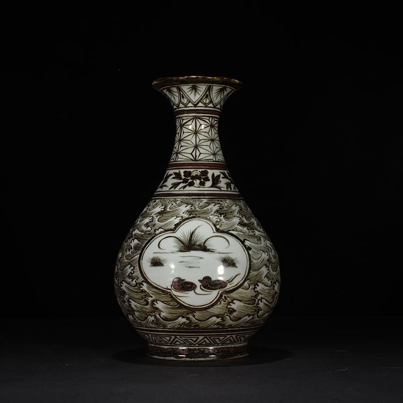 Song Dynasty Jizhou kiln jade pot with mandarin duck pattern spring vase