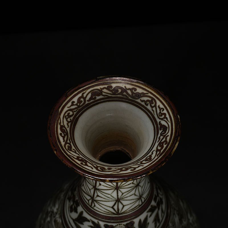 Song Dynasty Jizhou kiln jade pot with mandarin duck pattern spring vase
