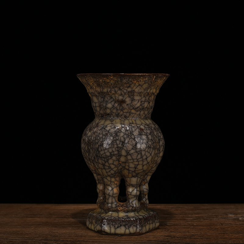 Song Dynasty Ge Kiln Ancient Porcelain Vase Specifications