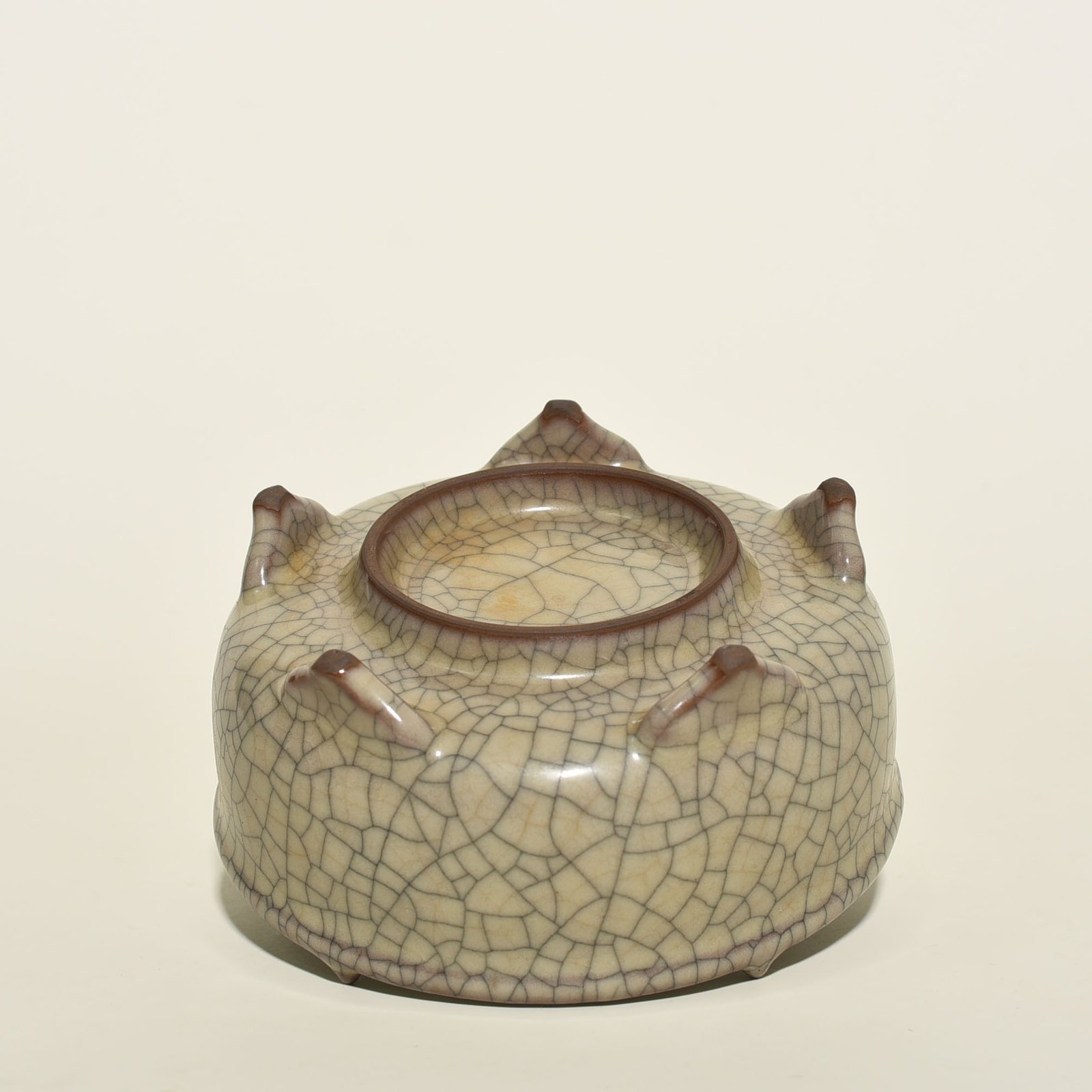 Song Dynasty Ge kiln five-foot wash