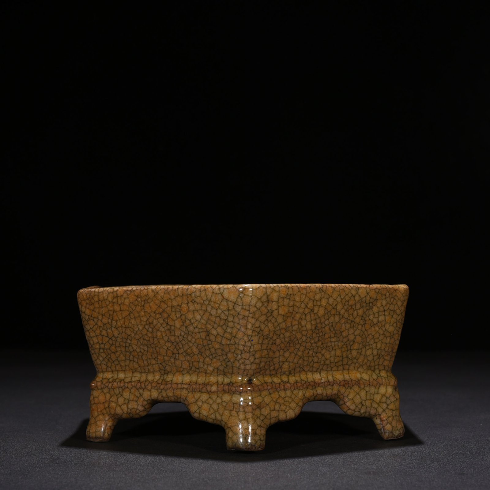 Song Dynasty Ge kiln six-way wash