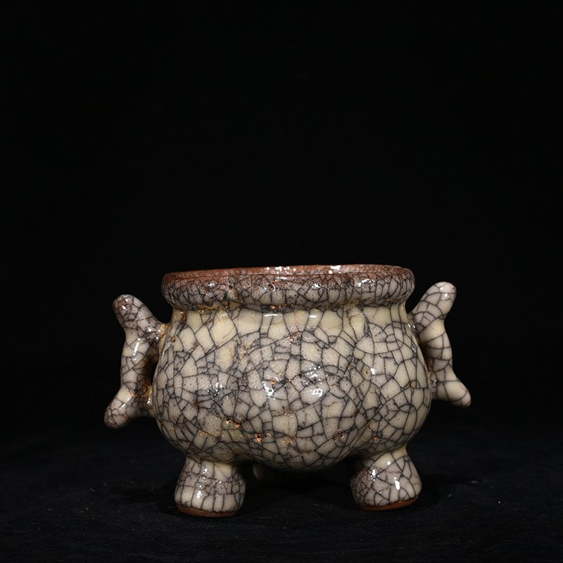 Song Dynasty Ge kiln double-ear furnace bowl