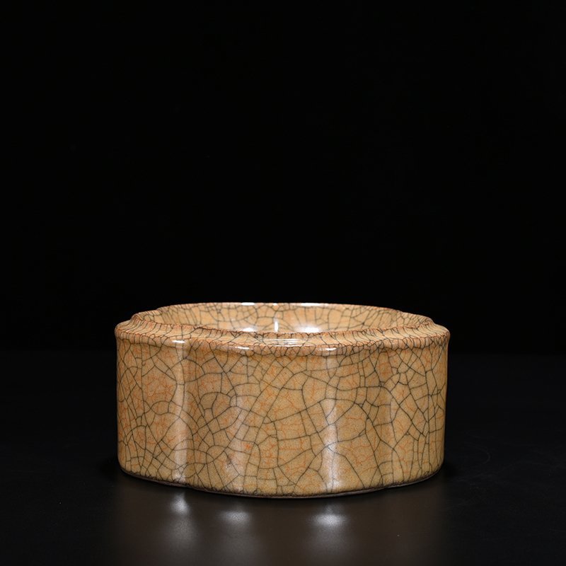 Song Dynasty Ge kiln set box pen washer and lamp holder