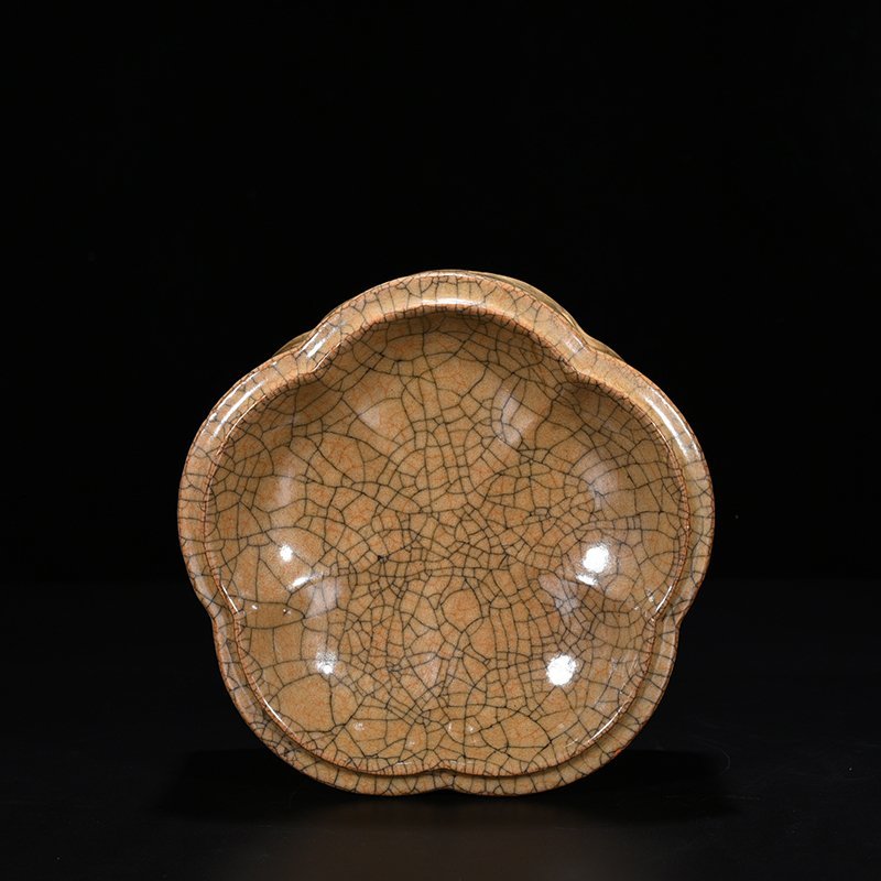 Song Dynasty Ge kiln set box pen washer and lamp holder