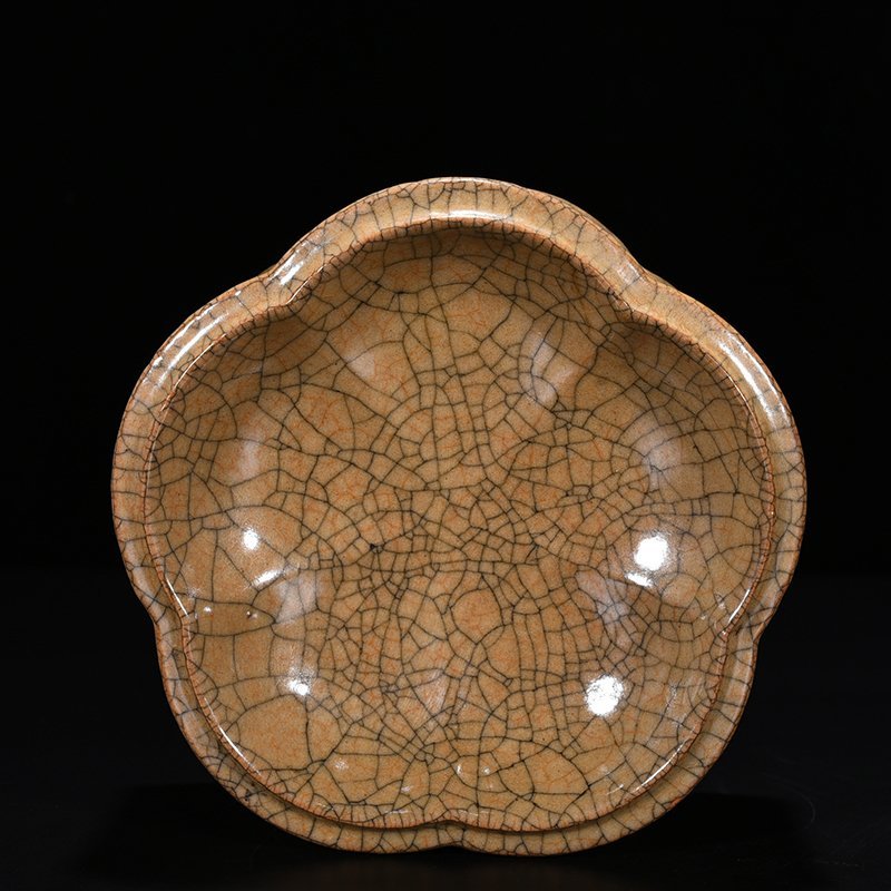 Song Dynasty Ge kiln set box pen washer and lamp holder