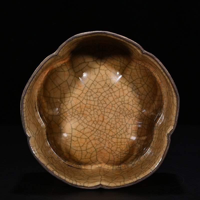 Song Dynasty Ge kiln set box pen washer and lamp holder