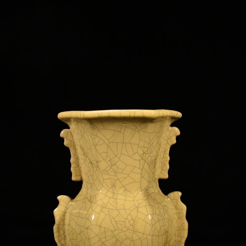Song Dynasty Ge kiln halberd-ear hexagonal vase