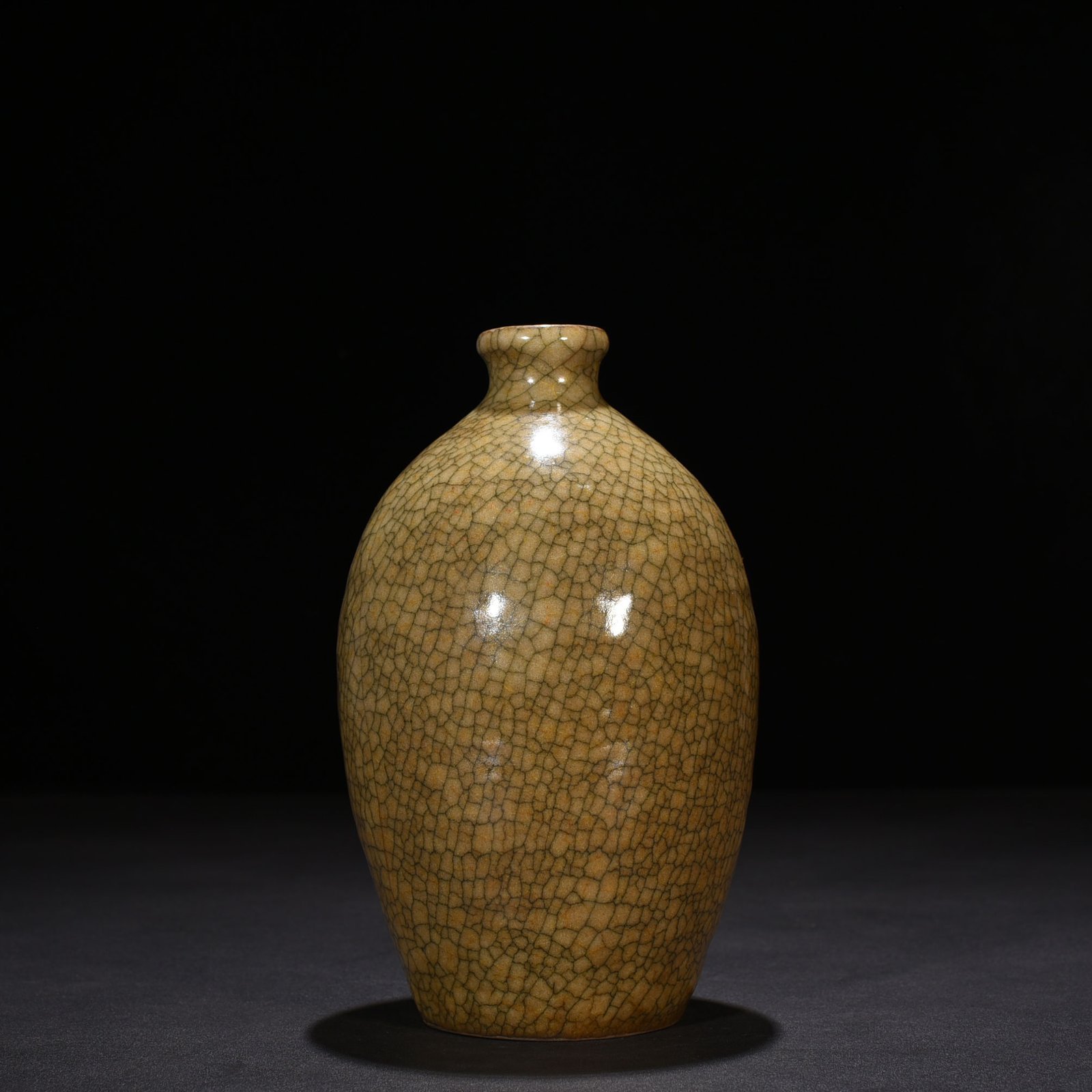 Song dynasty Ge kiln plum vase