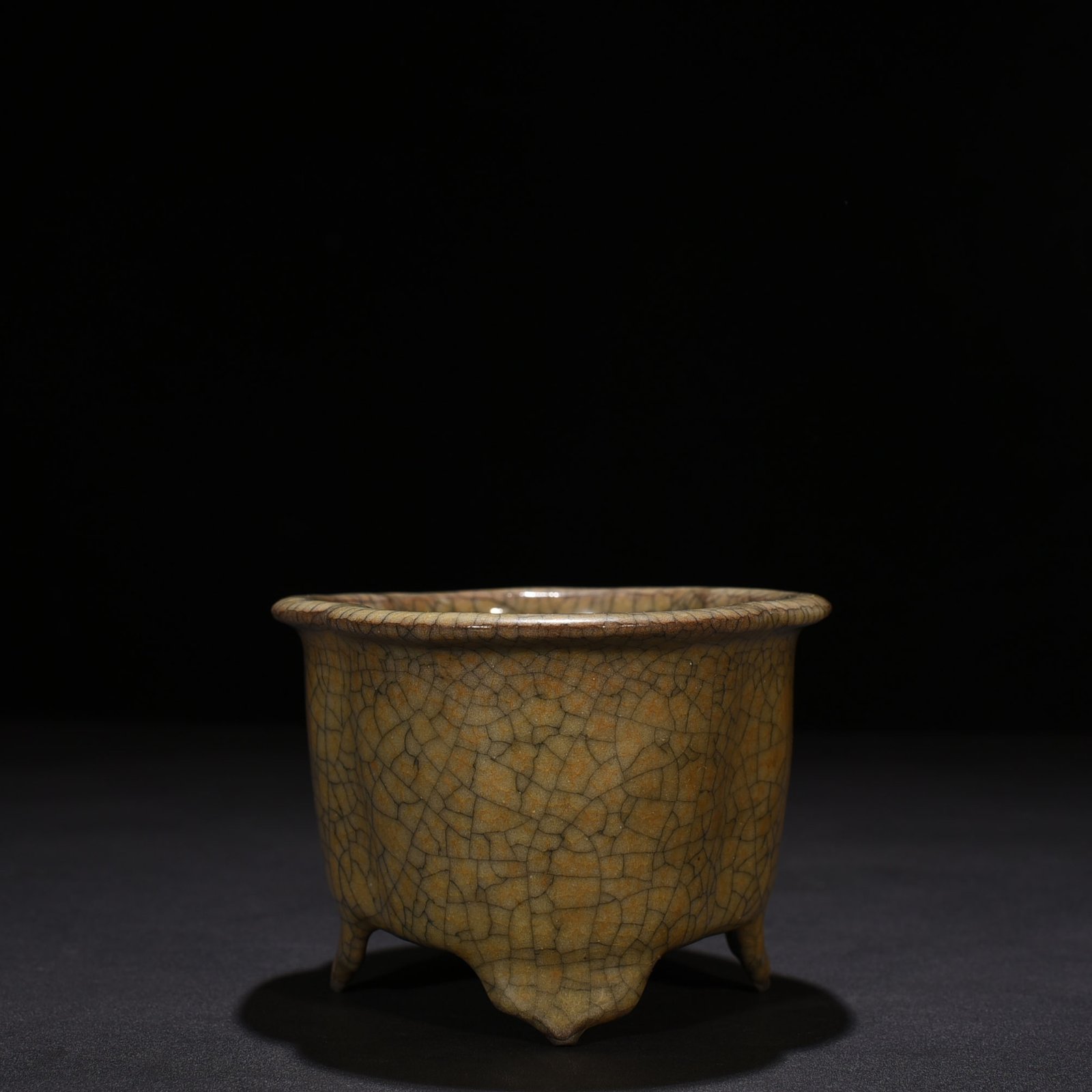 Song Dynasty Ge Kiln Begonia Style Wash