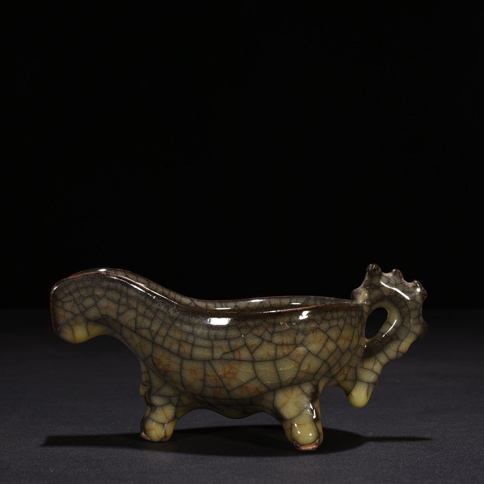 Song Dynasty Ge Kiln Jue Cup