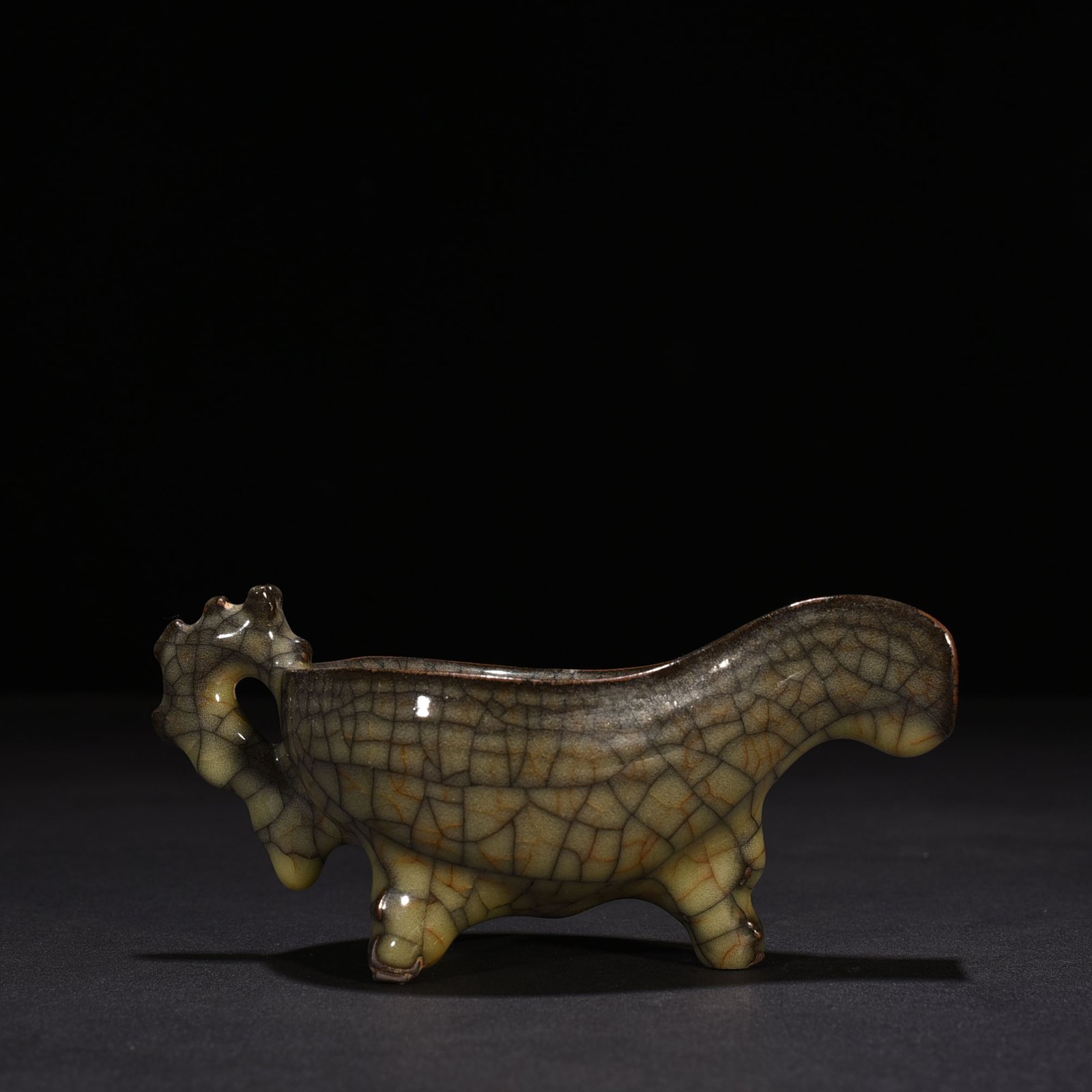 Song Dynasty Ge Kiln Jue Cup