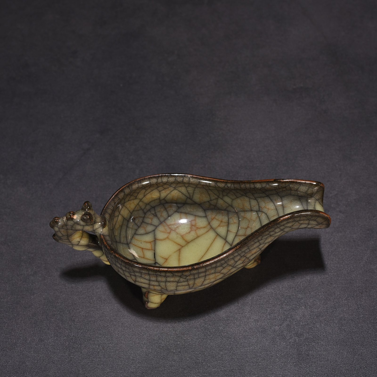 Song Dynasty Ge Kiln Jue Cup