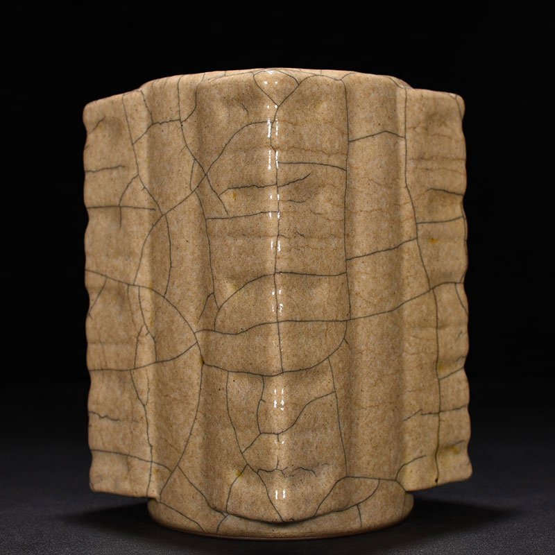 Song Dynasty Ge kiln Cong style vase
