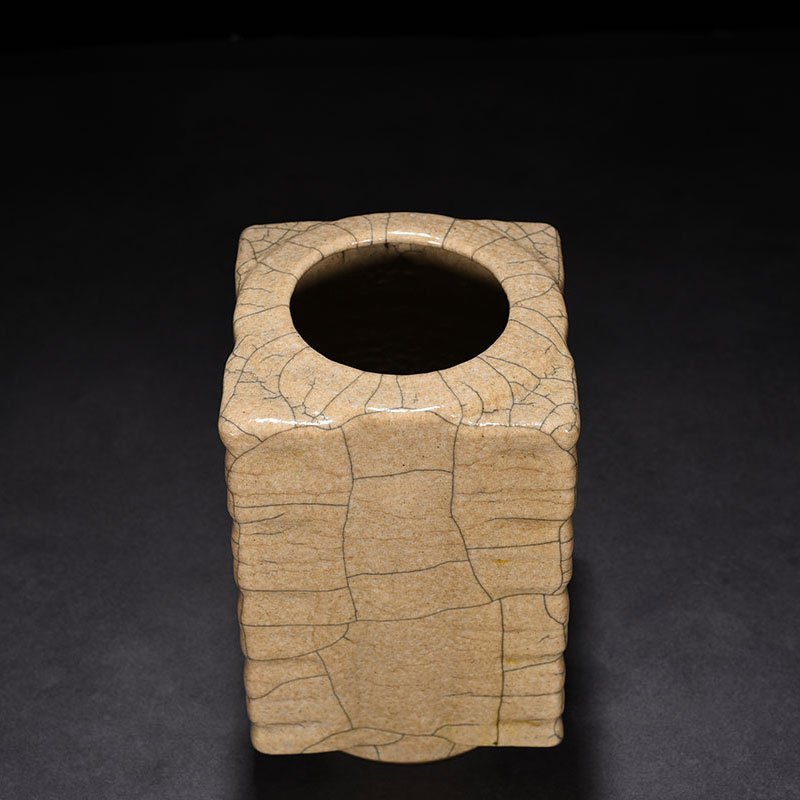 Song Dynasty Ge kiln Cong style vase