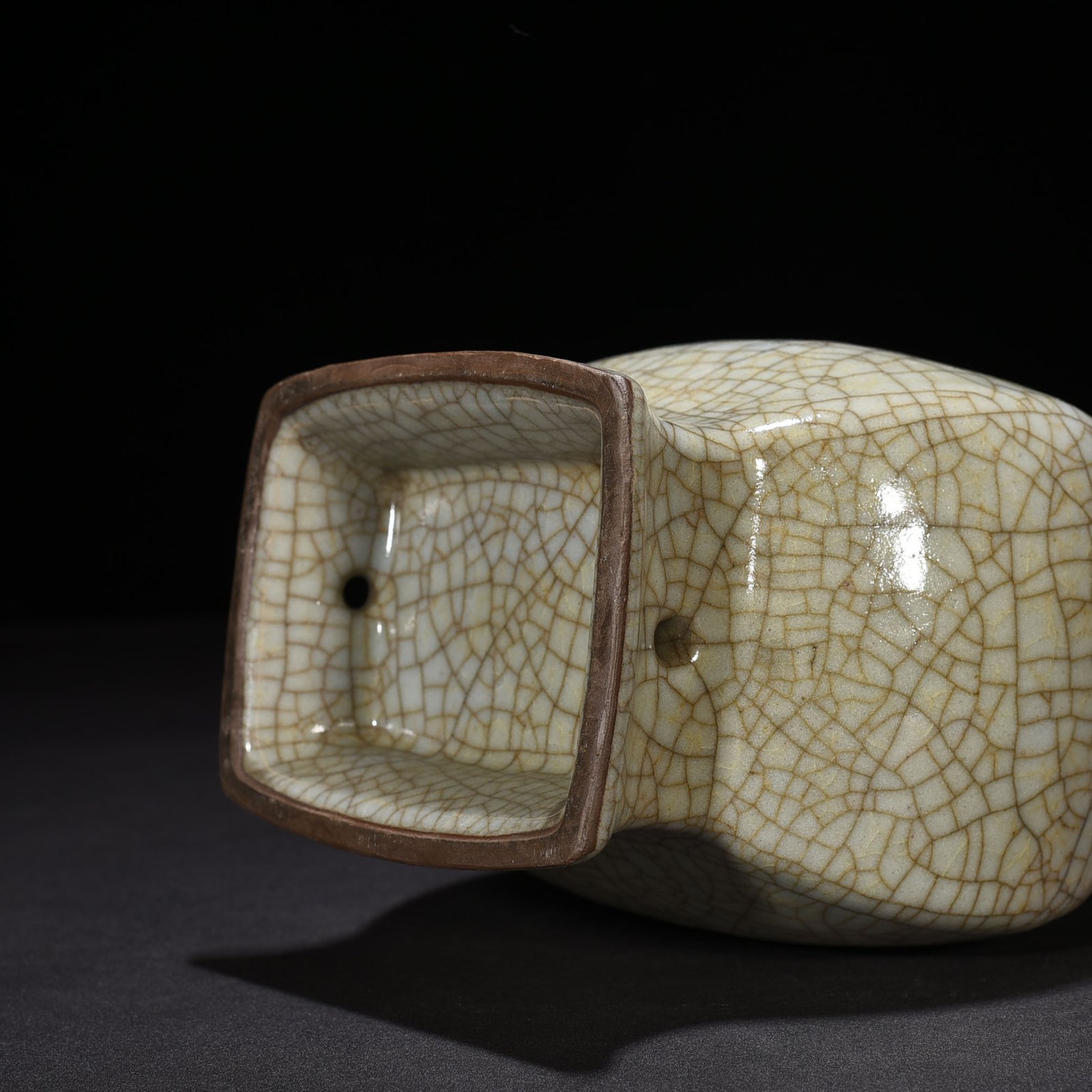 Song Dynasty Ge kiln square vase with pierced ears